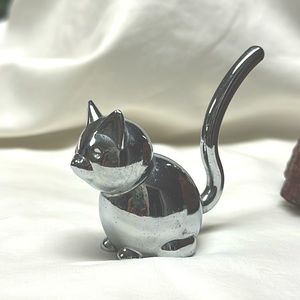 FREE With any purchase DO NOT ADD TO BUNDLE  , MESSAGE ME Cute kitty ring holder